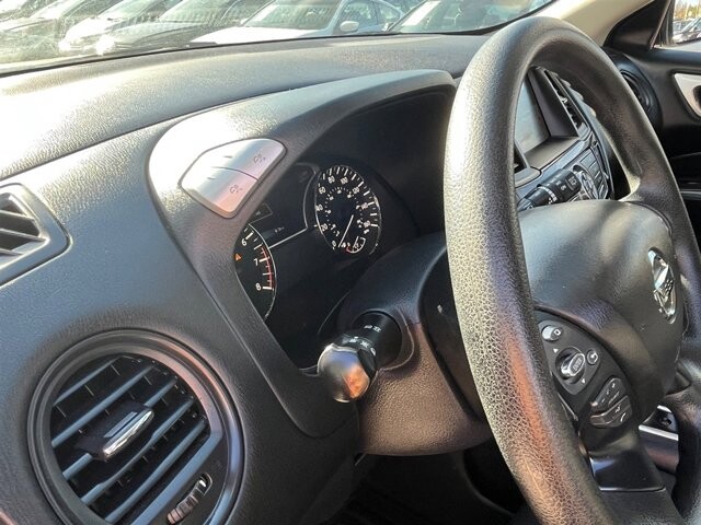 2019 Nissan Pathfinder in Greenville, SC 29607 - 18087685 33