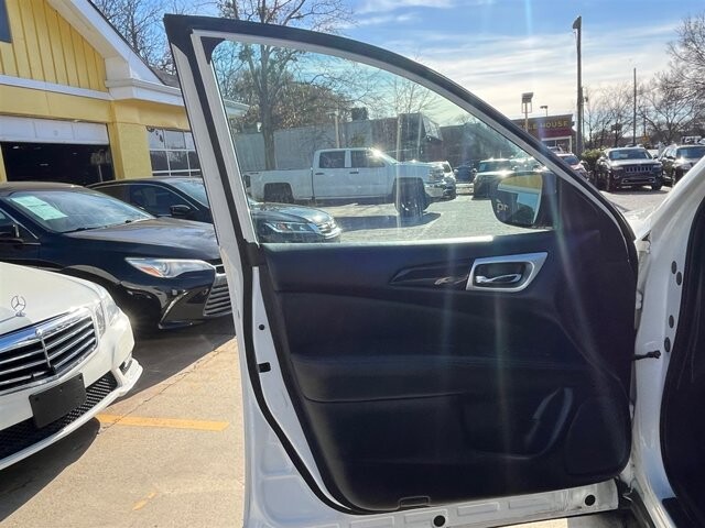 2019 Nissan Pathfinder in Greenville, SC 29607 - 18087685 29