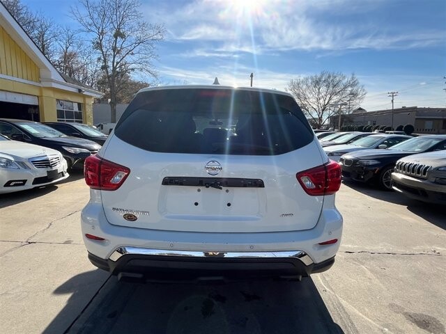 2019 Nissan Pathfinder in Greenville, SC 29607 - 18087685 4