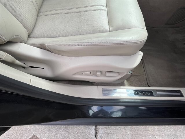 2013 Cadillac SRX in Greenville, SC 29607 - 18087688 13