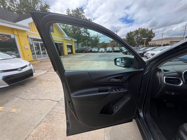 2018 Chevrolet Equinox in Greenville, SC 29607 - 18087692 30