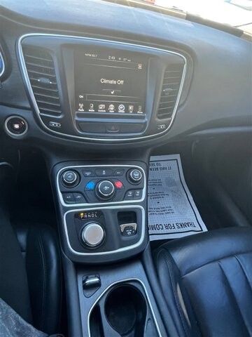 2017 Chrysler 200 in Greenville, SC 29607 - 18087695 32