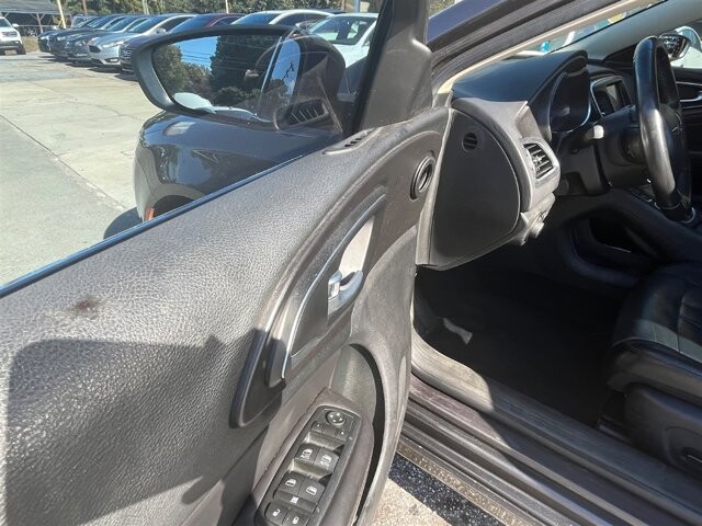 2017 Chrysler 200 in Greenville, SC 29607 - 18087695 26