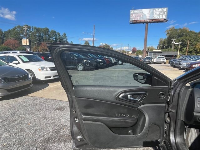 2017 Chrysler 200 in Greenville, SC 29607 - 18087695 27