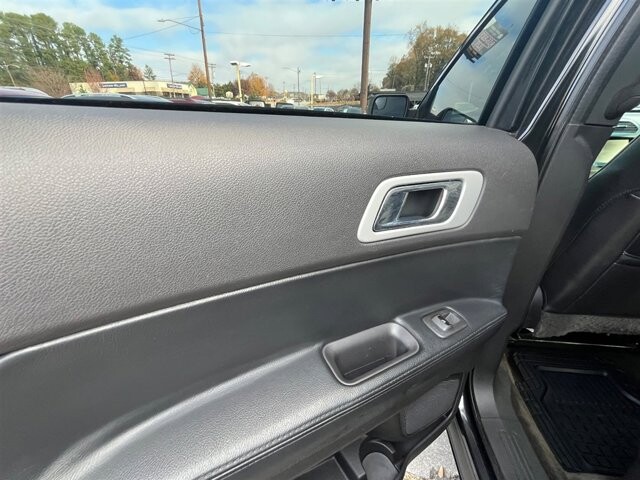 2015 Ford Explorer in Greenville, SC 29607 - 18087696 22