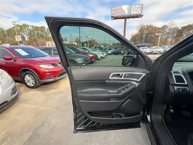 2015 Ford Explorer in Greenville, SC 29607 - 18087696 30