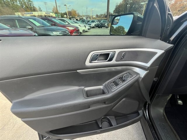 2015 Ford Explorer in Greenville, SC 29607 - 18087696 29