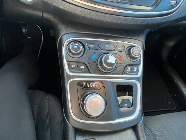 2015 Chrysler 200 in Greenville, SC 29607 - 18087699 32