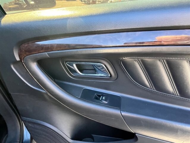 2015 Ford Taurus in Greenville, SC 29607 - 18087702 17