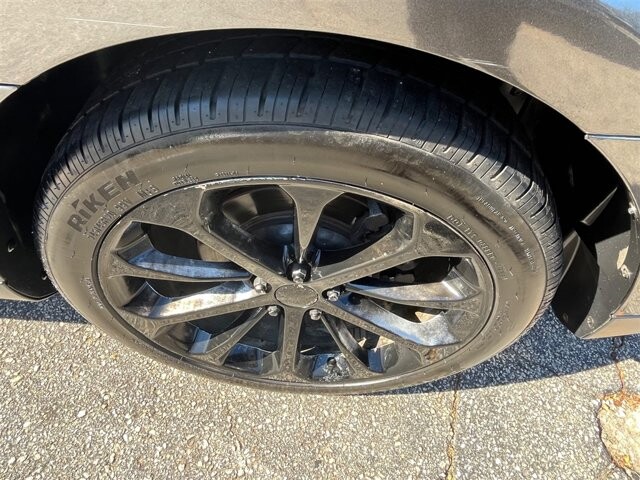 2015 Ford Taurus in Greenville, SC 29607 - 18087702 12