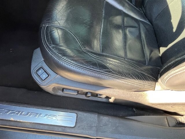 2015 Ford Taurus in Greenville, SC 29607 - 18087702 34