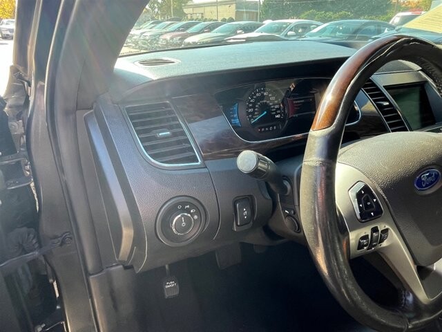 2015 Ford Taurus in Greenville, SC 29607 - 18087702 33