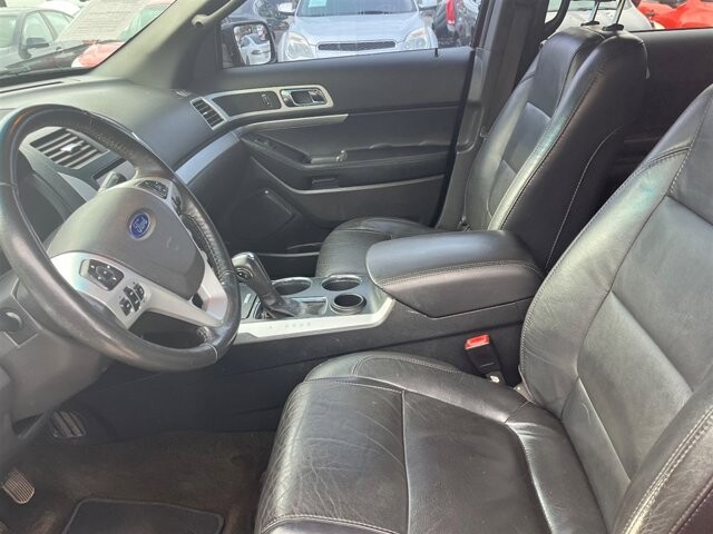 2013 Ford Explorer in Greenville, SC 29607 - 18087710 31