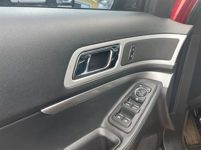 2013 Ford Explorer in Greenville, SC 29607 - 18087710 30