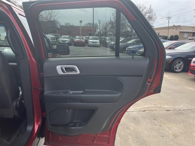 2013 Ford Explorer in Greenville, SC 29607 - 18087710 18