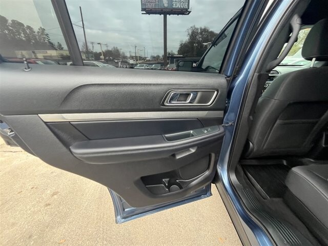 2018 Ford Explorer in Greenville, SC 29607 - 18087712 26