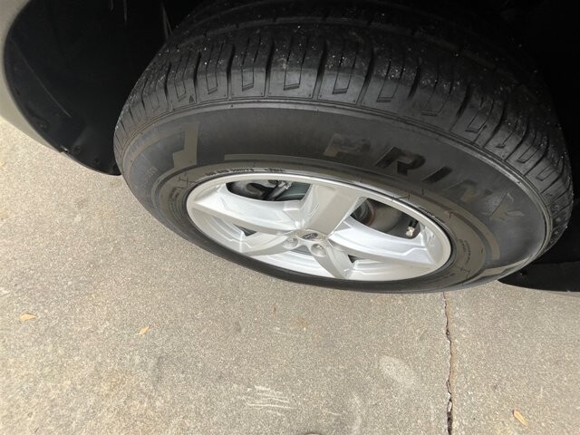 2018 Ford Explorer in Greenville, SC 29607 - 18087712 12