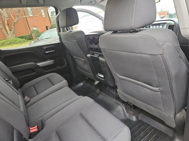 2018 Chevrolet Silverado 1500 in Virginia Beach, VA 23464 - 18087714 10