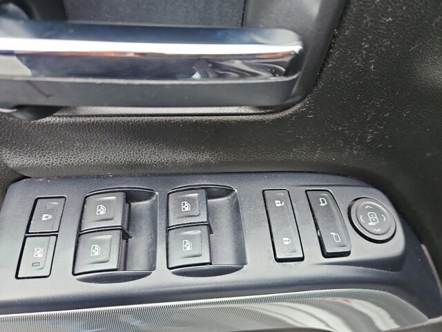 2018 Chevrolet Silverado 1500 in Virginia Beach, VA 23464 - 18087714 14