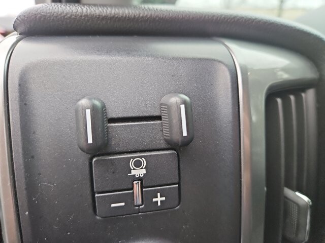 2018 Chevrolet Silverado 1500 in Virginia Beach, VA 23464 - 18087714 15