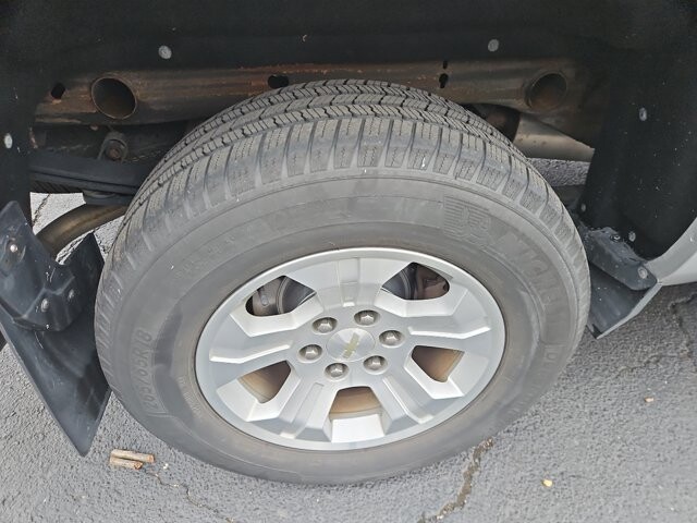 2018 Chevrolet Silverado 1500 in Virginia Beach, VA 23464 - 18087714 12