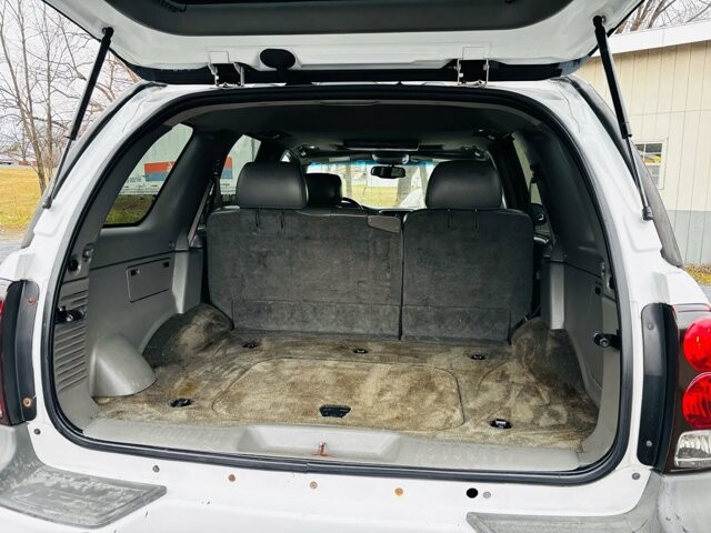 2004 Chevrolet TrailBlazer in Harrisonburg, VA 22801 - 18087718 11