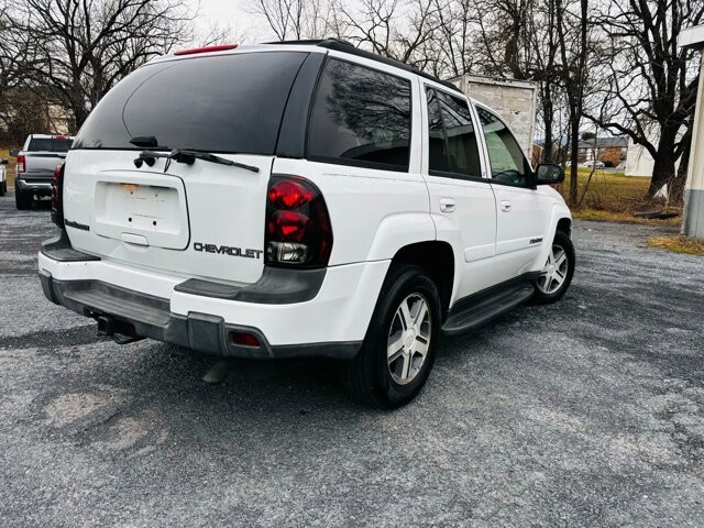 2004 Chevrolet TrailBlazer in Harrisonburg, VA 22801 - 18087718 3