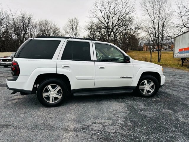 2004 Chevrolet TrailBlazer in Harrisonburg, VA 22801 - 18087718 12