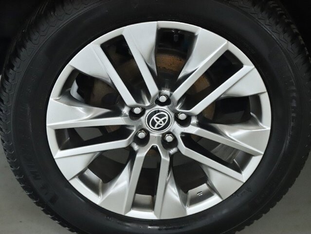 2020 Toyota RAV4 in Bedford, OH 44146 - 18087720 12