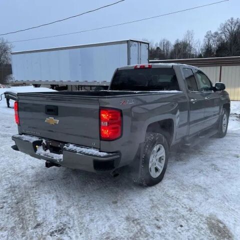 2017 Chevrolet Silverado 1500 in Wadena, MN 56482 - 18087735 2
