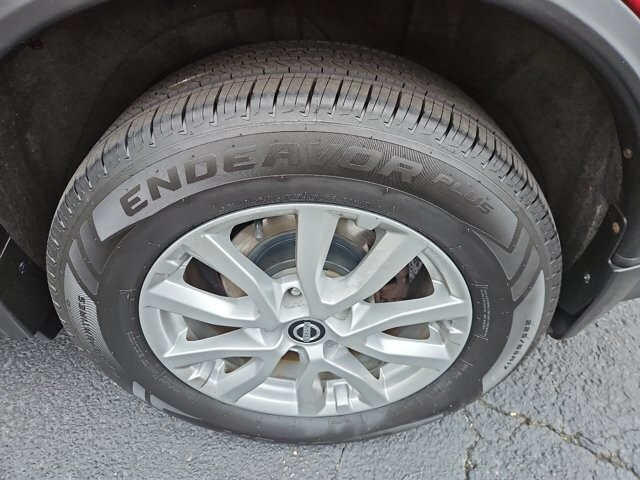 2017 Nissan Rogue in Virginia Beach, VA 23464 - 18087738 9