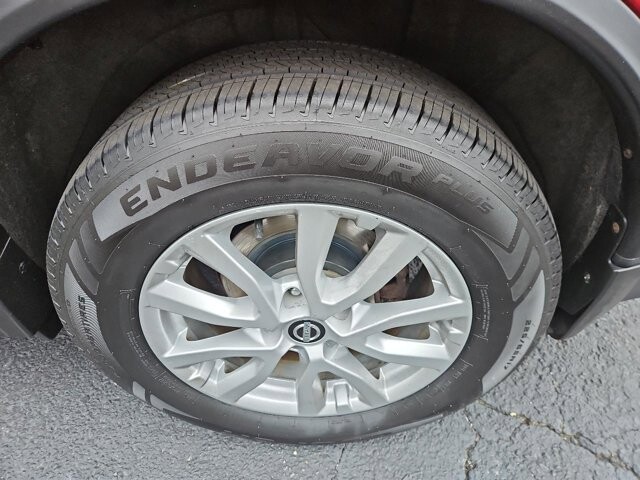 2017 Nissan Rogue in Virginia Beach, VA 23464 - 18087738 9