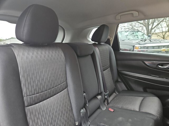 2017 Nissan Rogue in Virginia Beach, VA 23464 - 18087738 13
