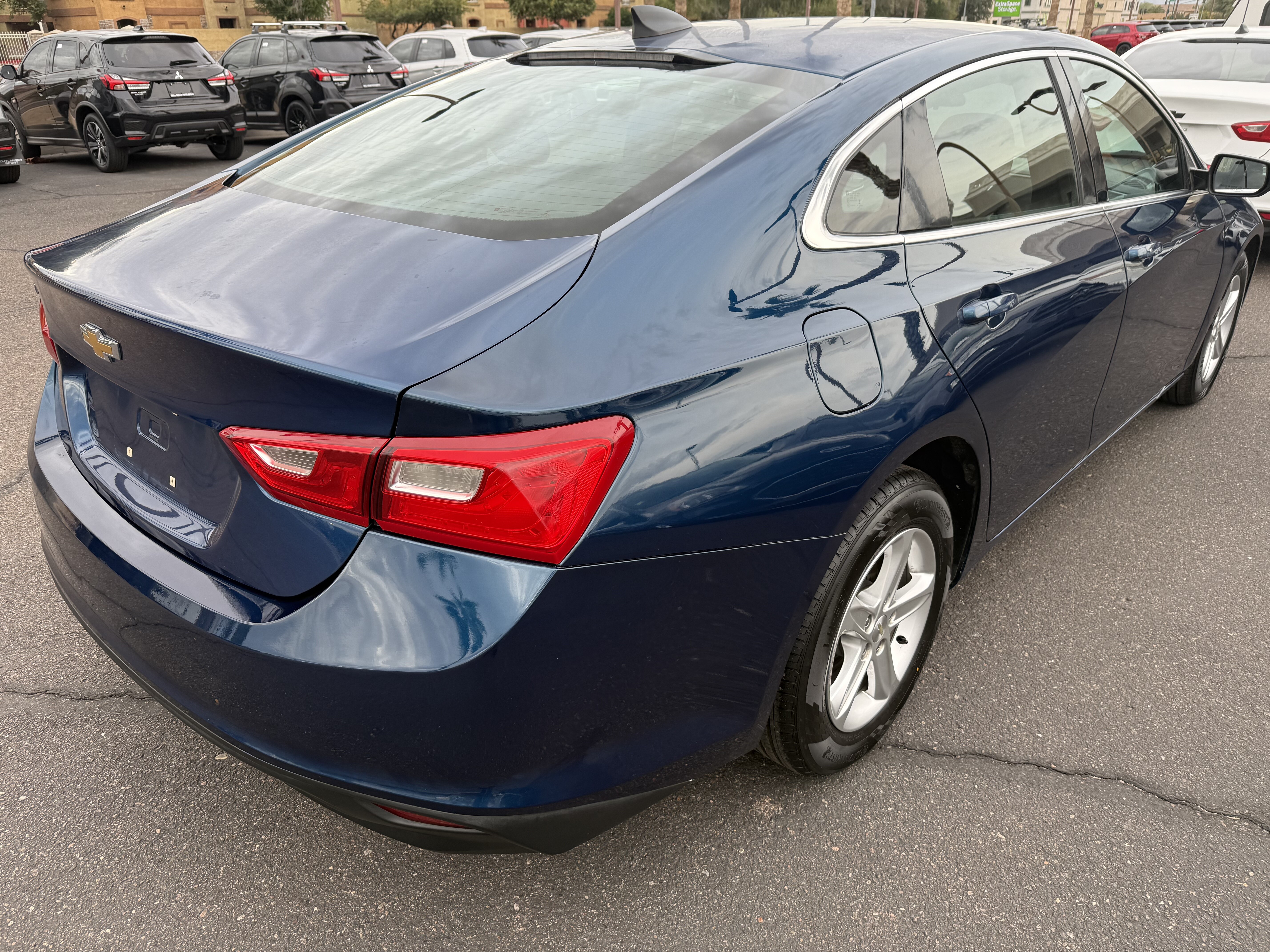 2019 Chevrolet Malibu in Phoenix, AZ 85022 - 18087740 4