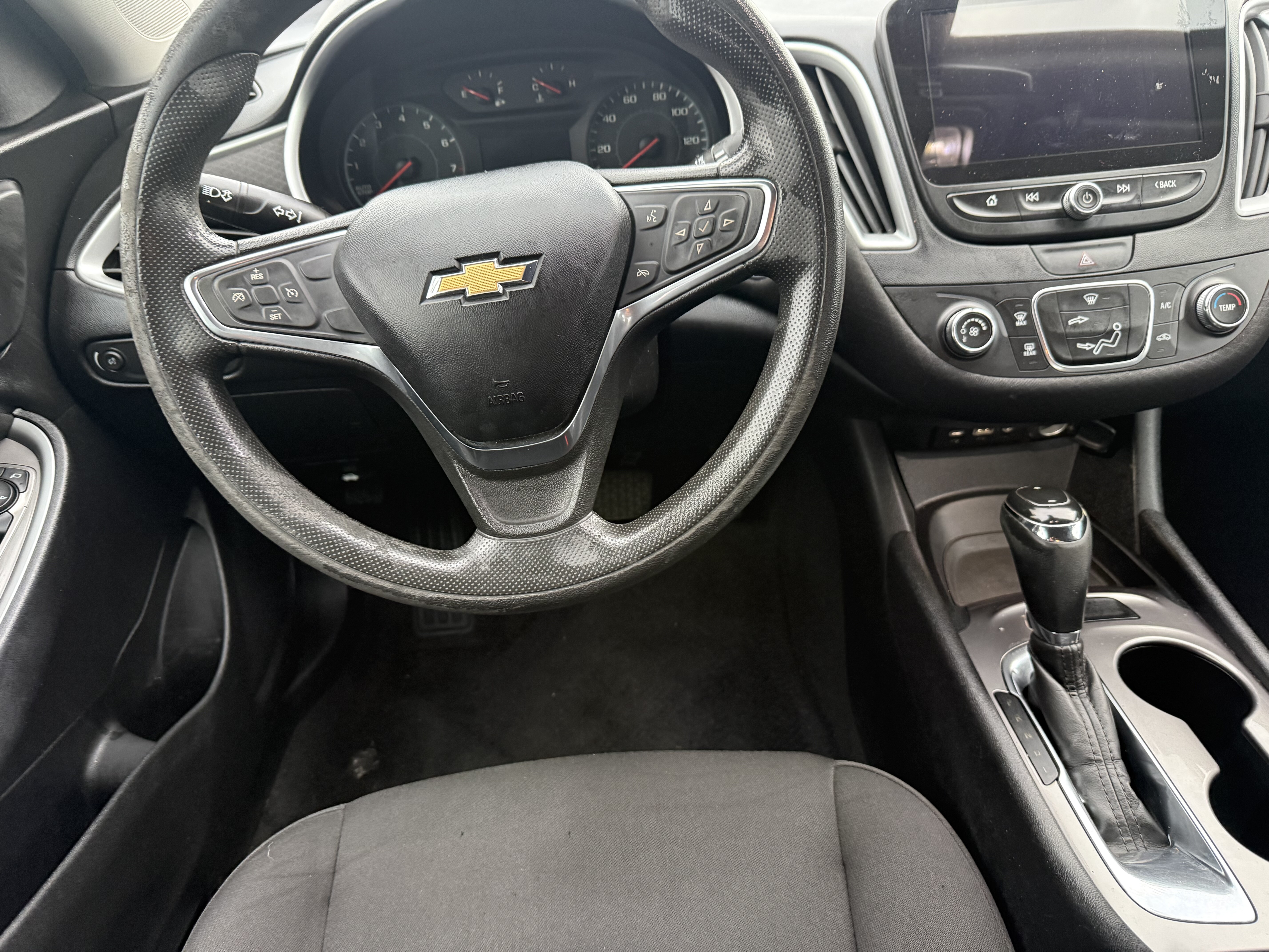2019 Chevrolet Malibu in Phoenix, AZ 85022 - 18087740 7