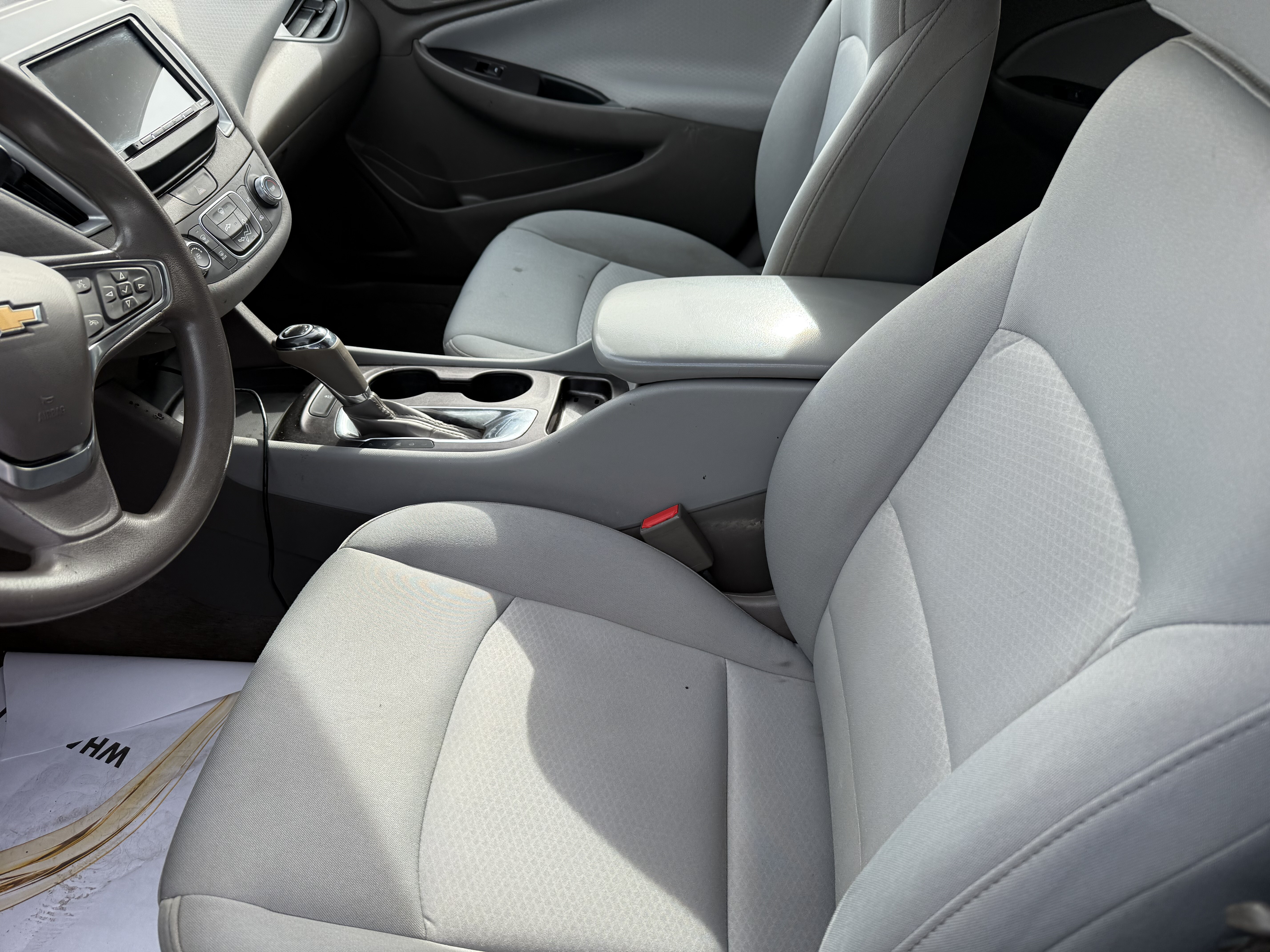 2018 Chevrolet Malibu in Phoenix, AZ 85022 - 18087741 9