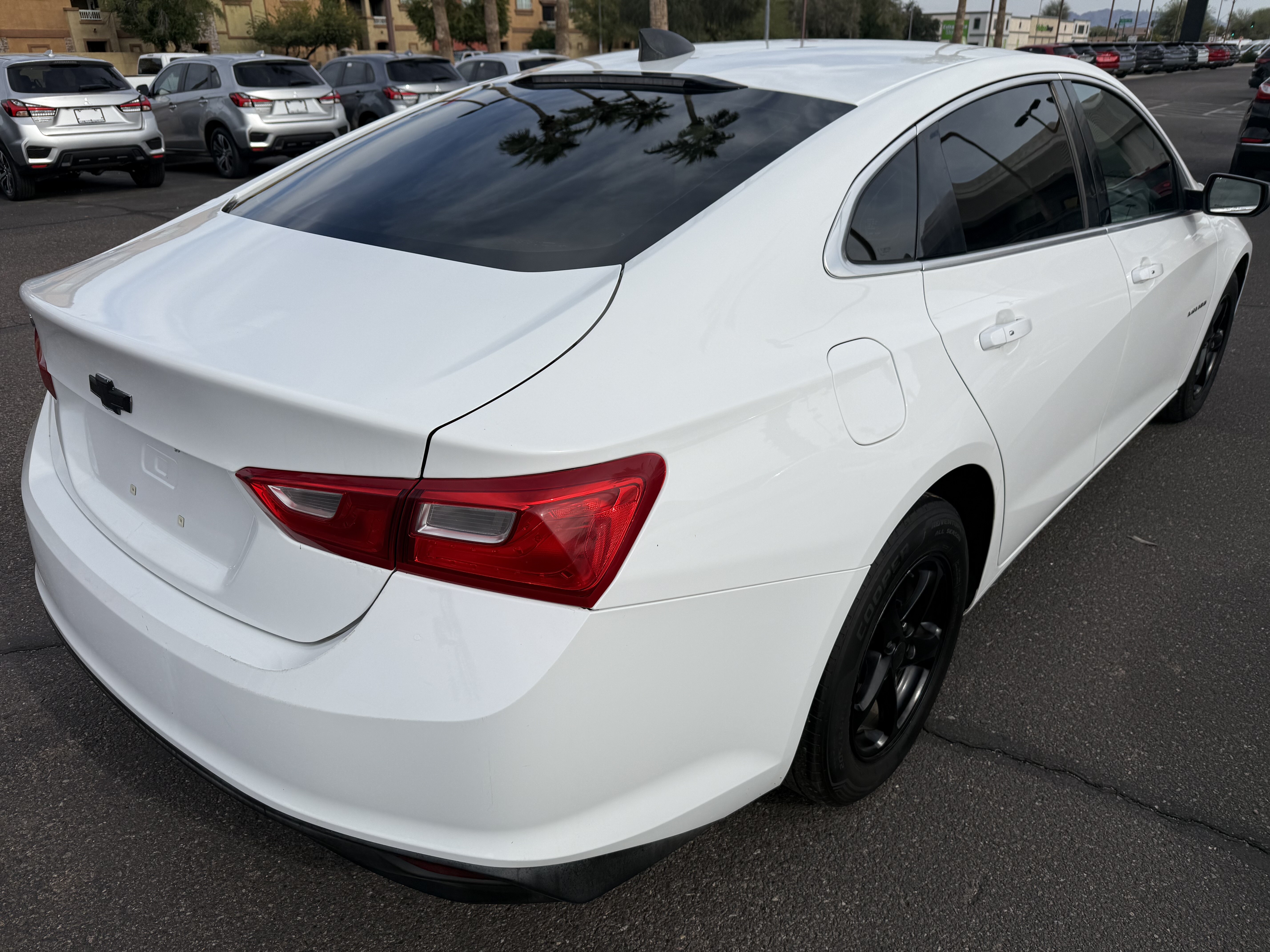 2018 Chevrolet Malibu in Phoenix, AZ 85022 - 18087741 4