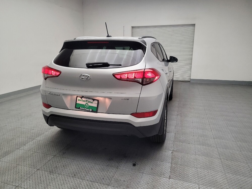 2017 Hyundai Tucson in Downey, CA 90241 - 18087749 7