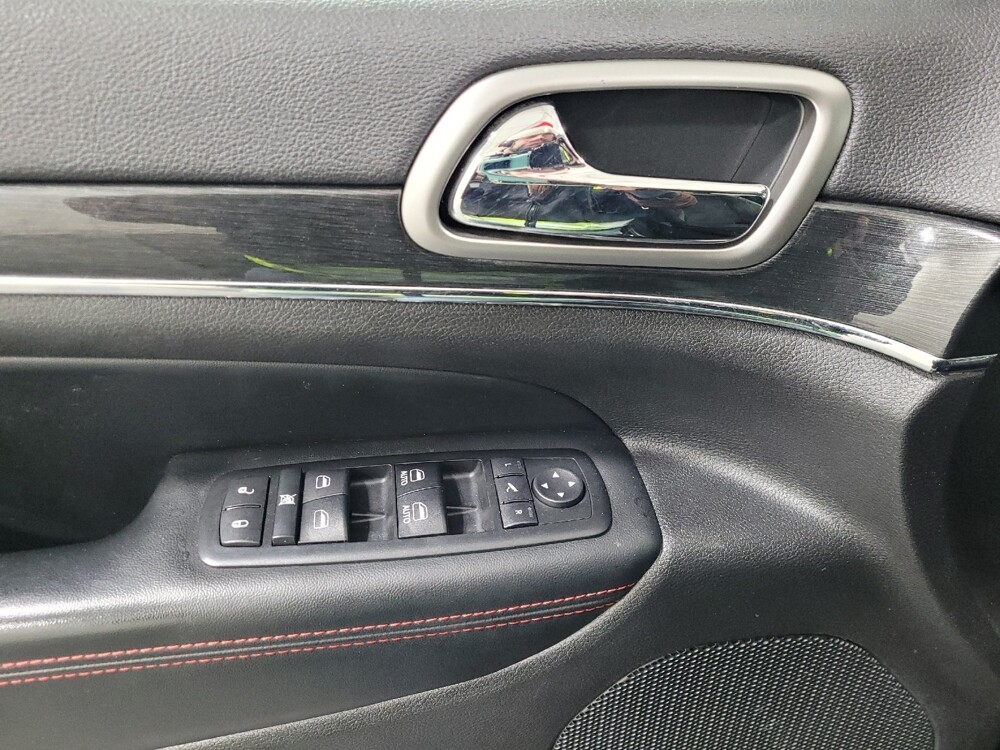 2017 Jeep Grand Cherokee in Plymouth Meeting, PA 19462 - 18087750 27