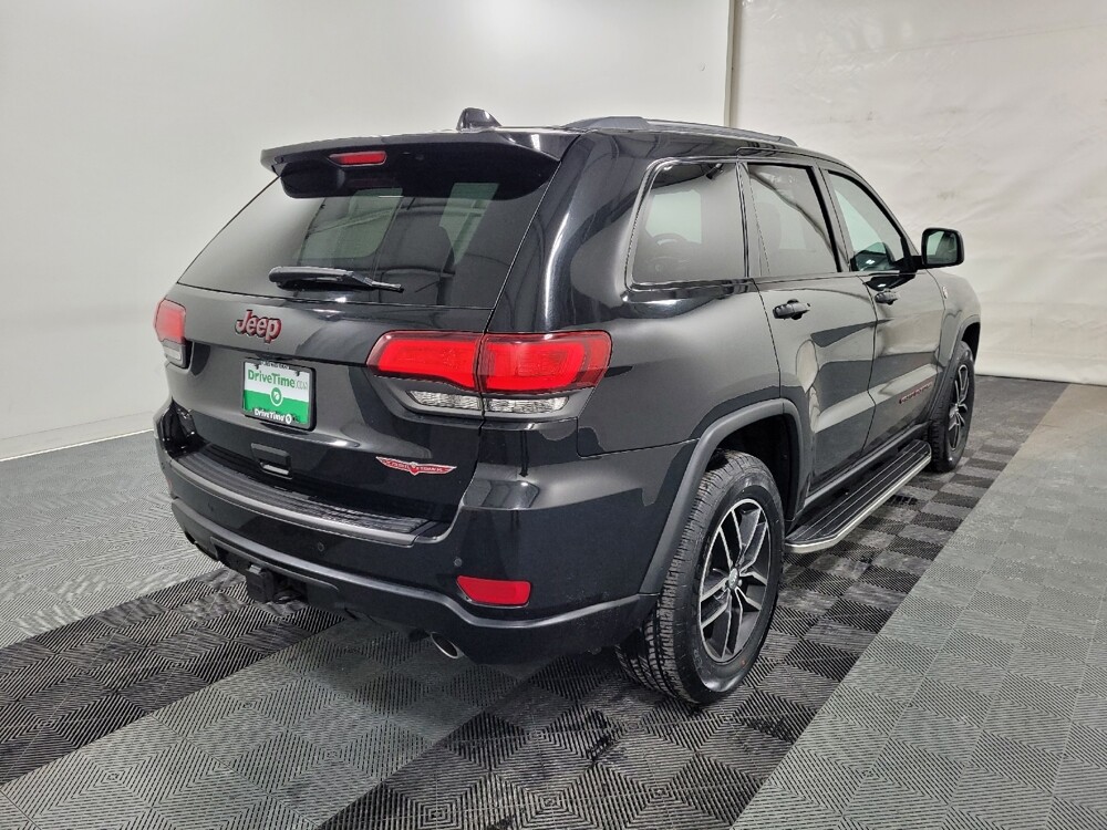 2017 Jeep Grand Cherokee in Plymouth Meeting, PA 19462 - 18087750 9