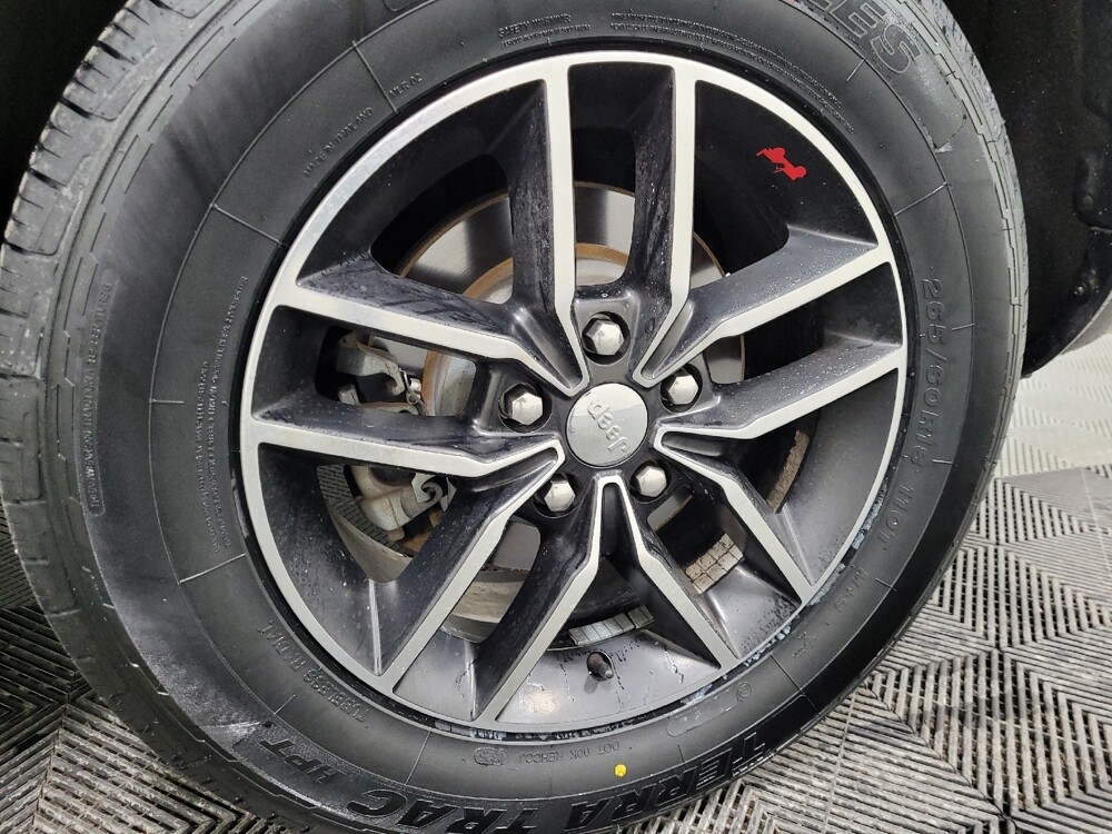 2017 Jeep Grand Cherokee in Plymouth Meeting, PA 19462 - 18087750 31