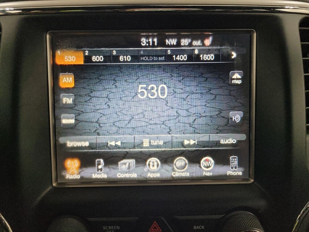 2017 Jeep Grand Cherokee in Plymouth Meeting, PA 19462 - 18087750 25