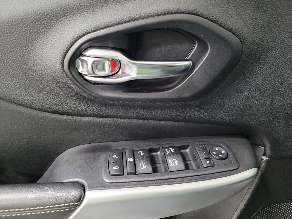 2018 Jeep Cherokee in Langhorne, PA 19047 - 18087758 27