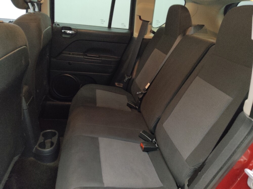 2014 Jeep Compass in Birmingham, AL 35215 - 18087760 18