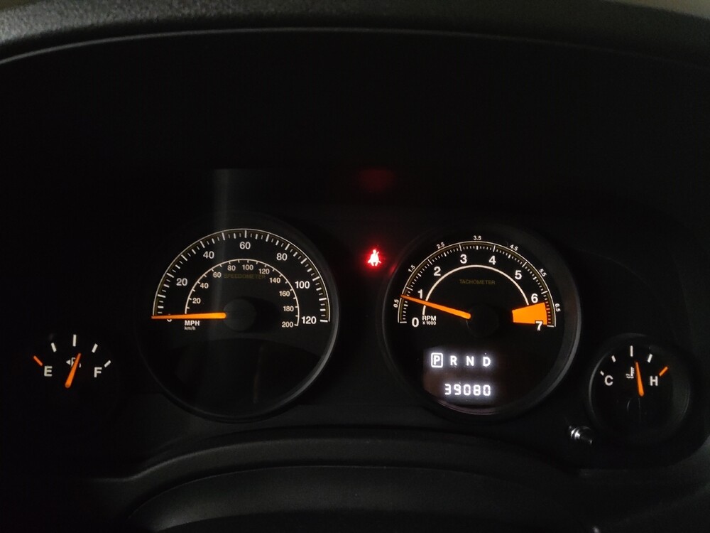 2014 Jeep Compass in Birmingham, AL 35215 - 18087760 23