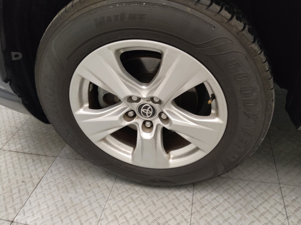 2021 Toyota RAV4 in Midlothian, IL 60445 - 18087762 31