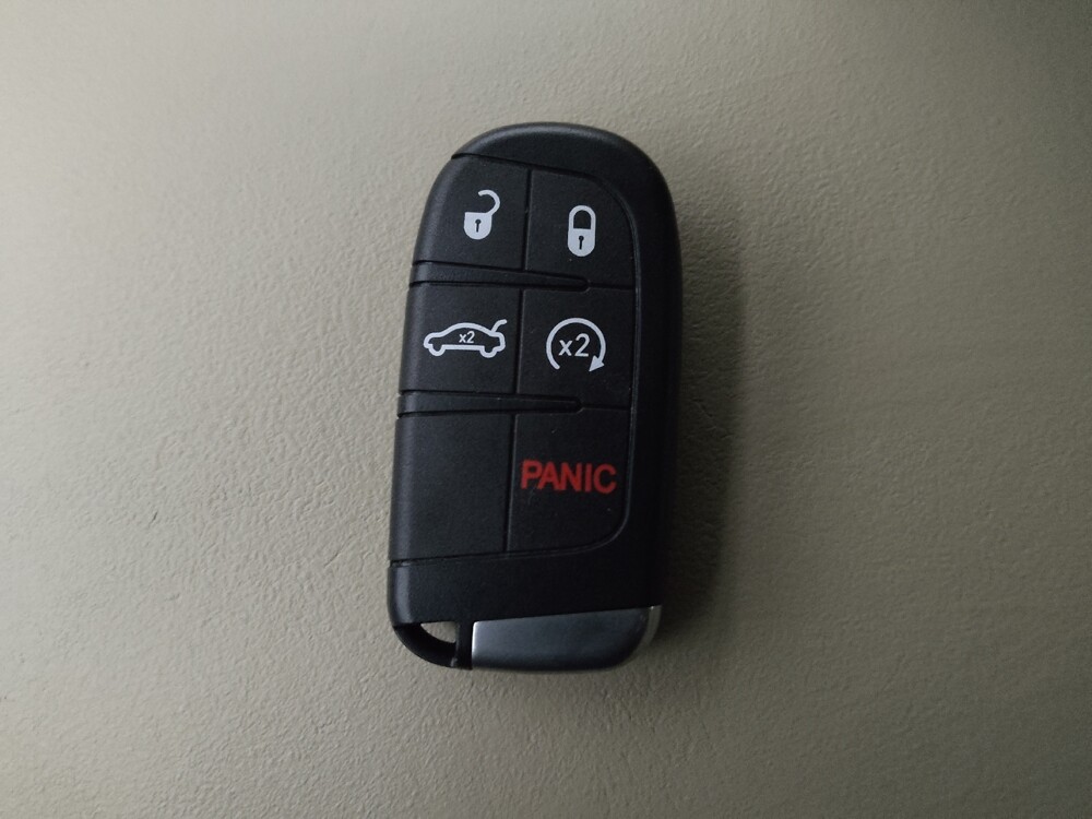 2016 Jeep Grand Cherokee in Columbus, GA 31909 - 18087768 32