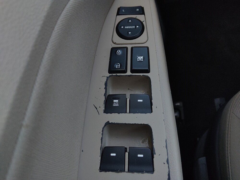 2018 Hyundai Elantra in Columbus, GA 31909 - 18087770 27