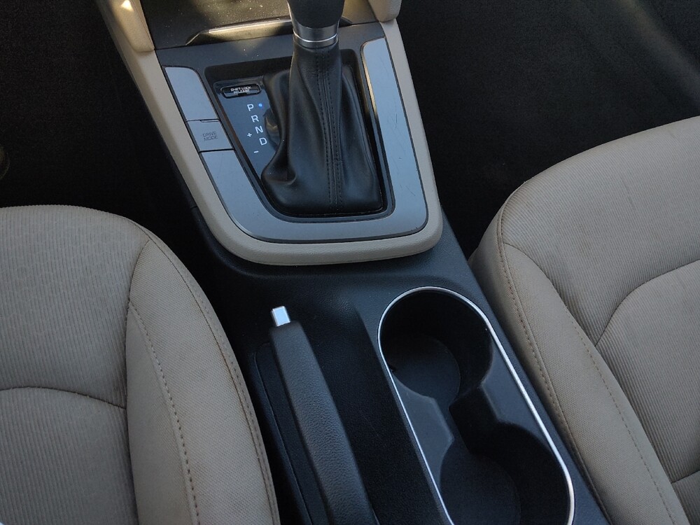 2018 Hyundai Elantra in Columbus, GA 31909 - 18087770 26