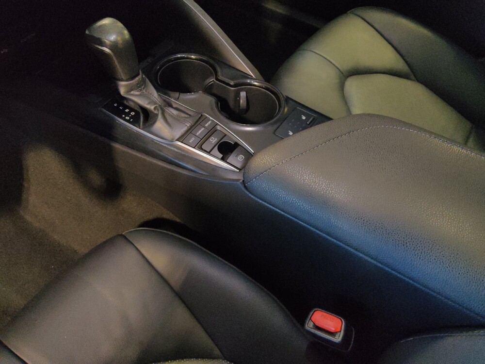 2020 Toyota Camry in Lauderdale Lakes, FL 33313 - 18087787 26